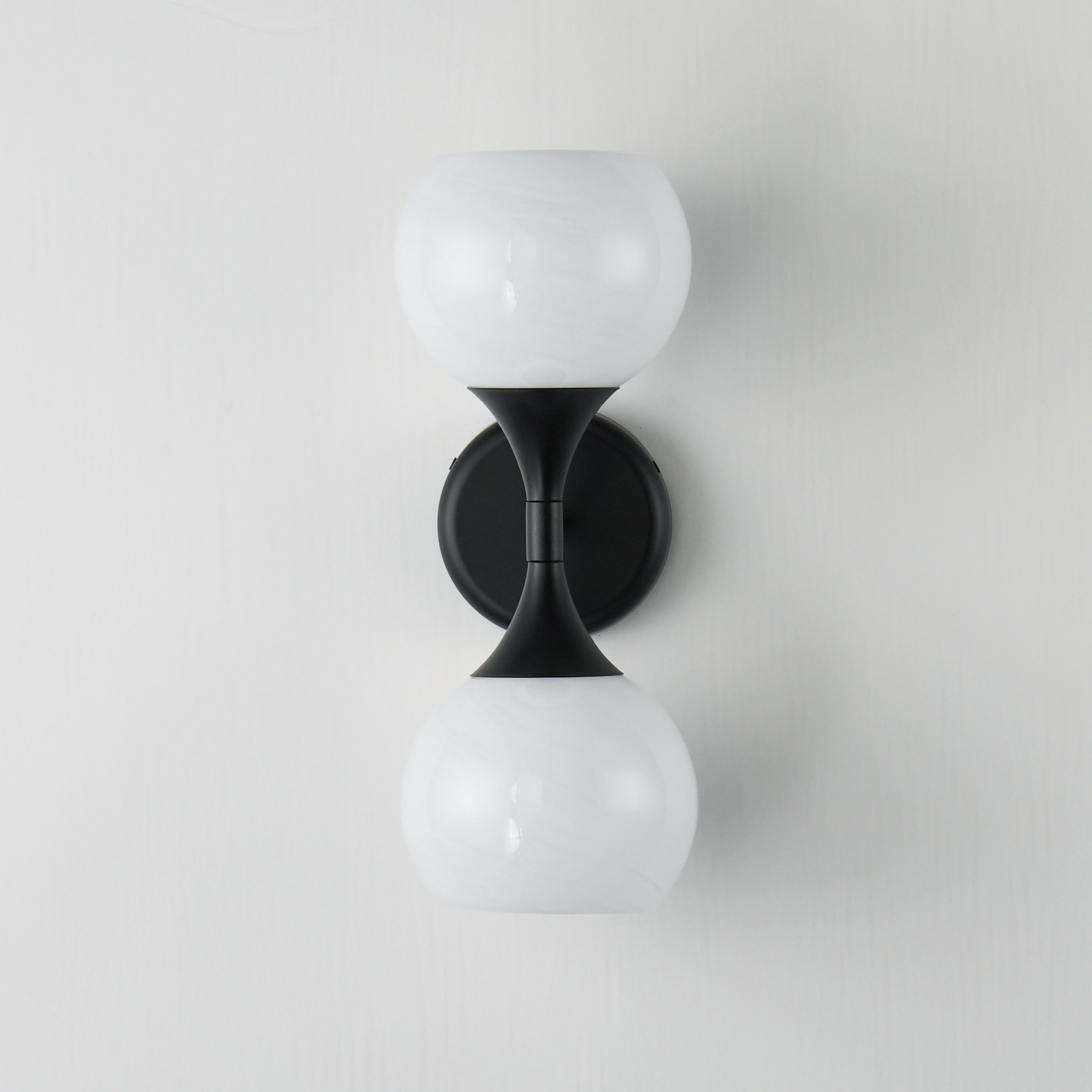 Neve-Wall Sconce
