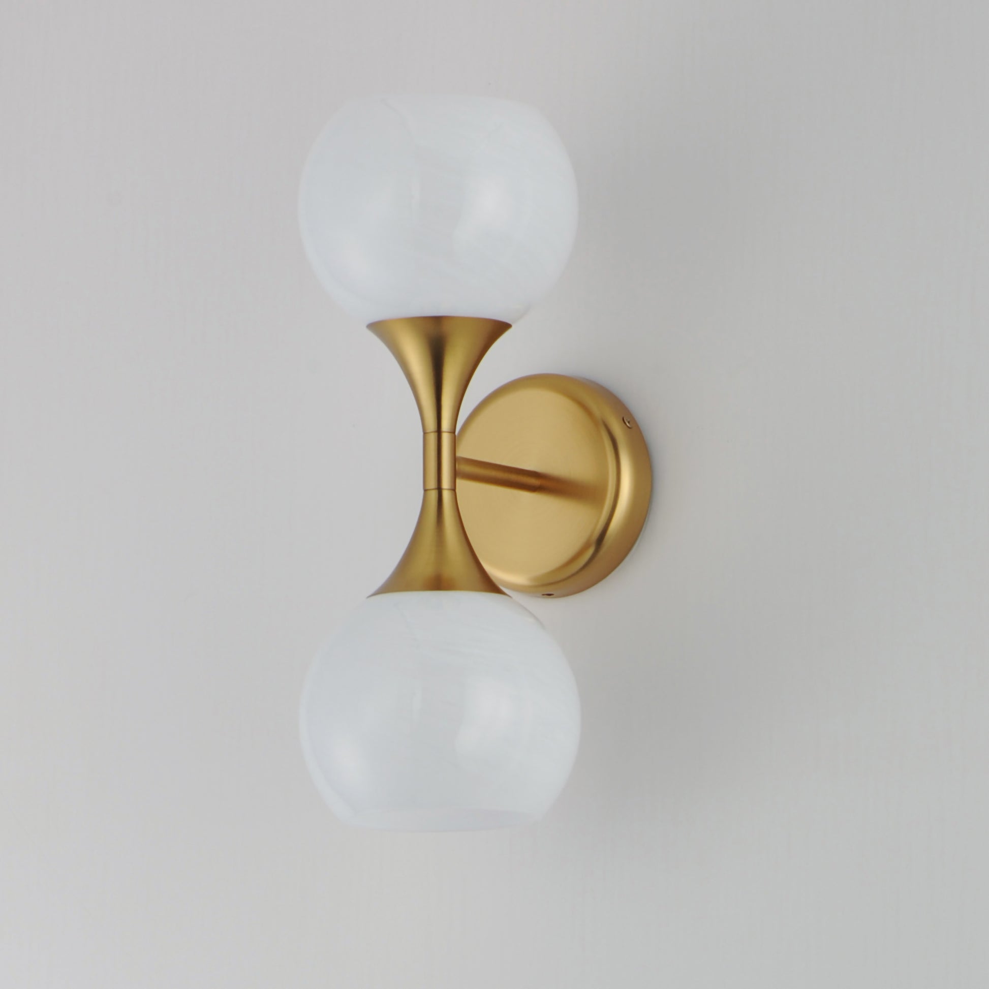 Neve-Wall Sconce