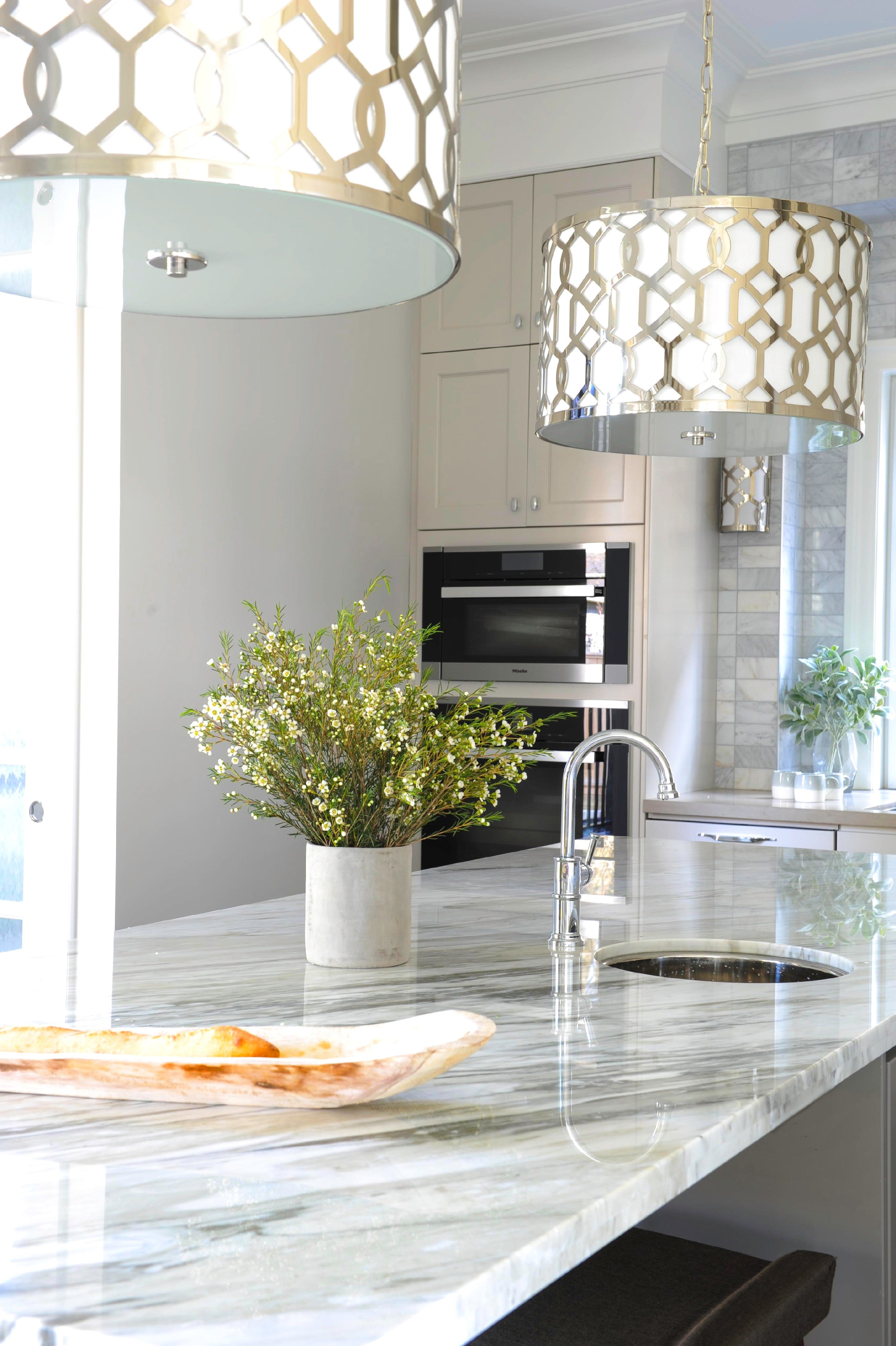 Crystorama Jennings 2266-PN – 24.25 Inch – 5 Light – Pendant Light – Polished Nickel – Dry Rated