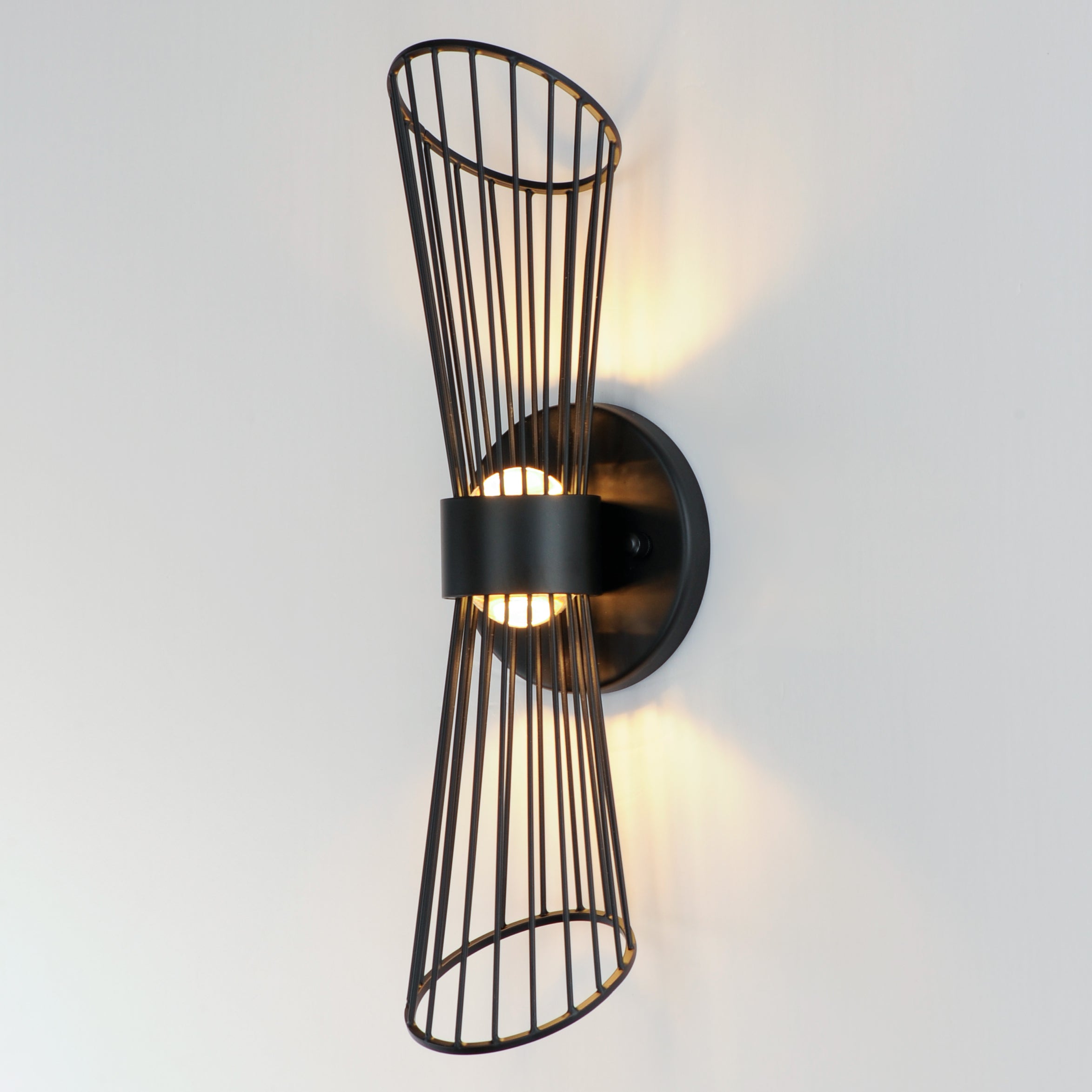 Zeta-Wall Sconce