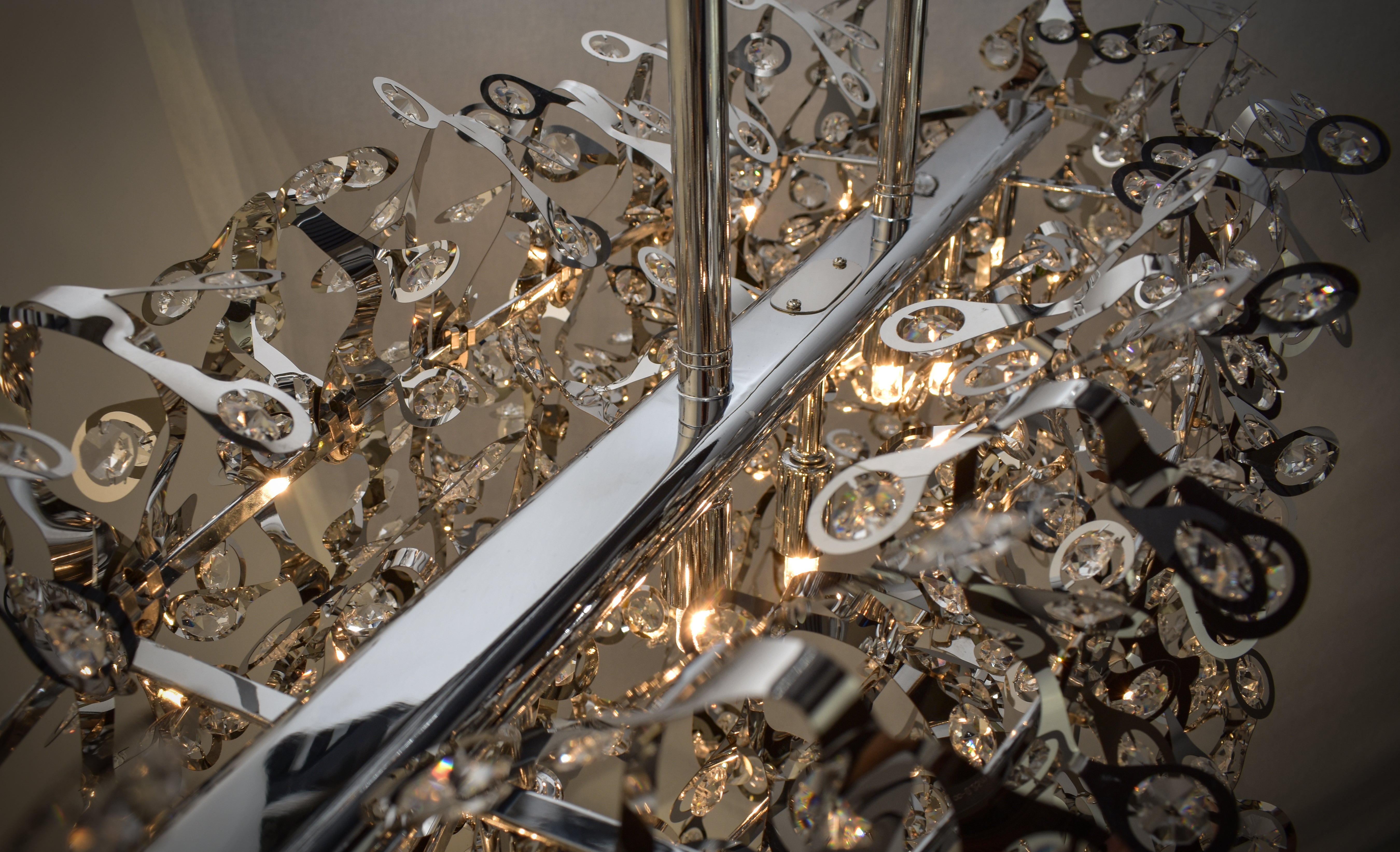 Comet-Linear Pendant