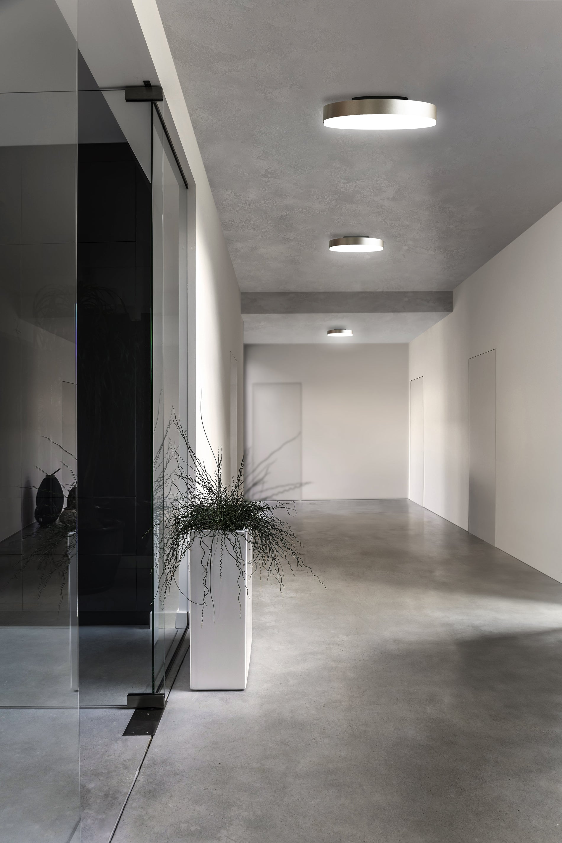Discus 16.1 Inch Light Fixture | Contardi Lighting