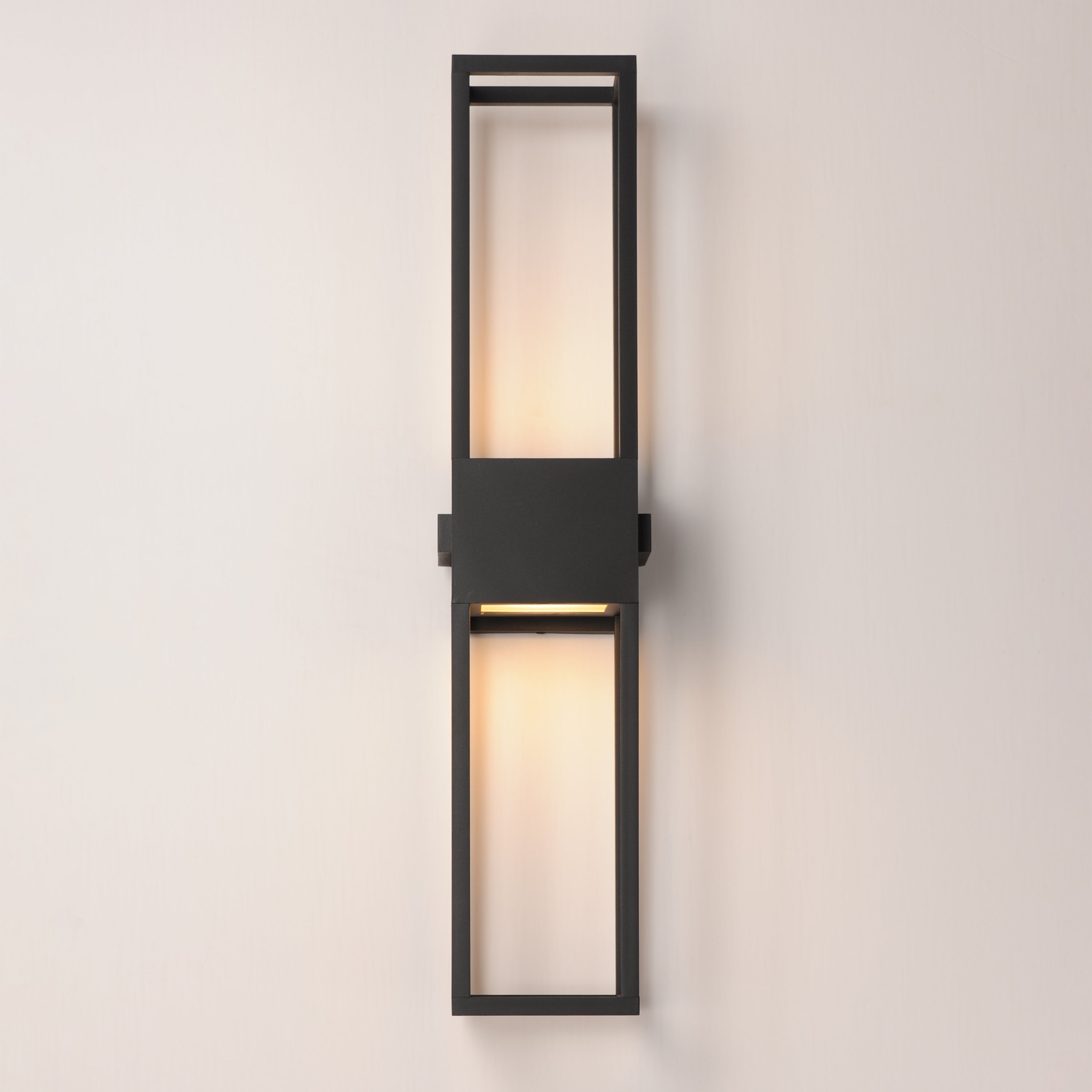 Strand VX-Outdoor Wall Mount