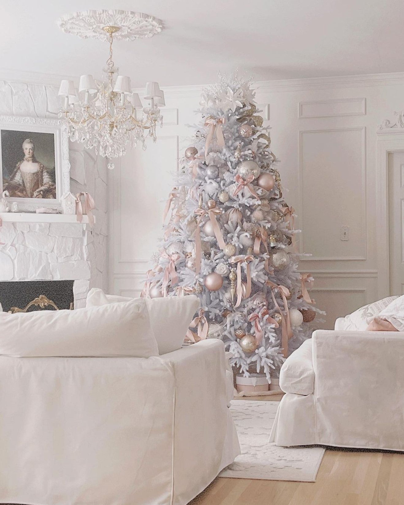 Crystorama Maria Theresa 4408-GD-CL-MWP – 26 Inch – 9 Light – Chandelier – Clear Crystal – Gold – Dry Rated