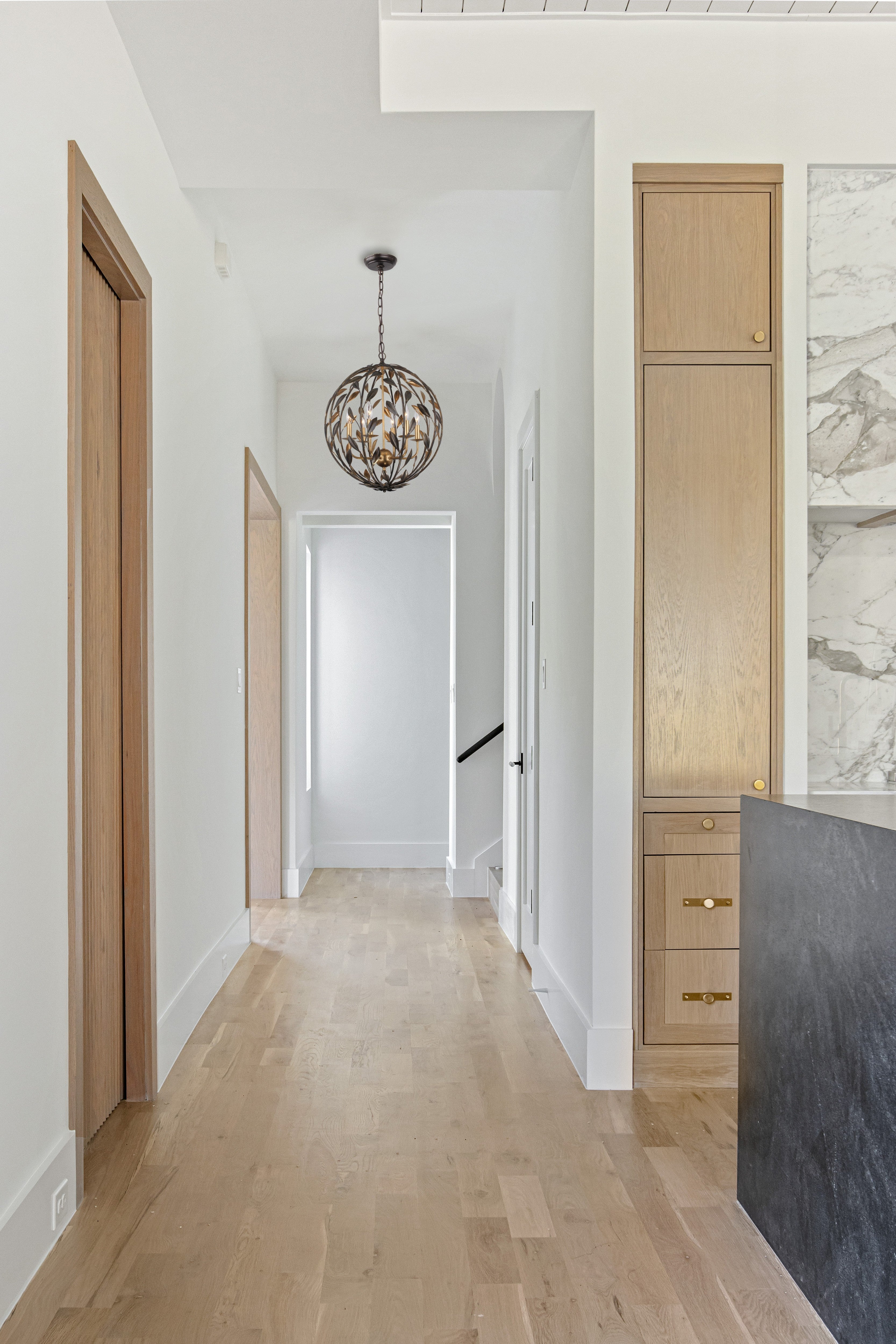 Crystorama Broche 506-EB-GA – 21 Inch – 6 Light – Chandelier – English Bronze + Antique Gold – Damp Rated