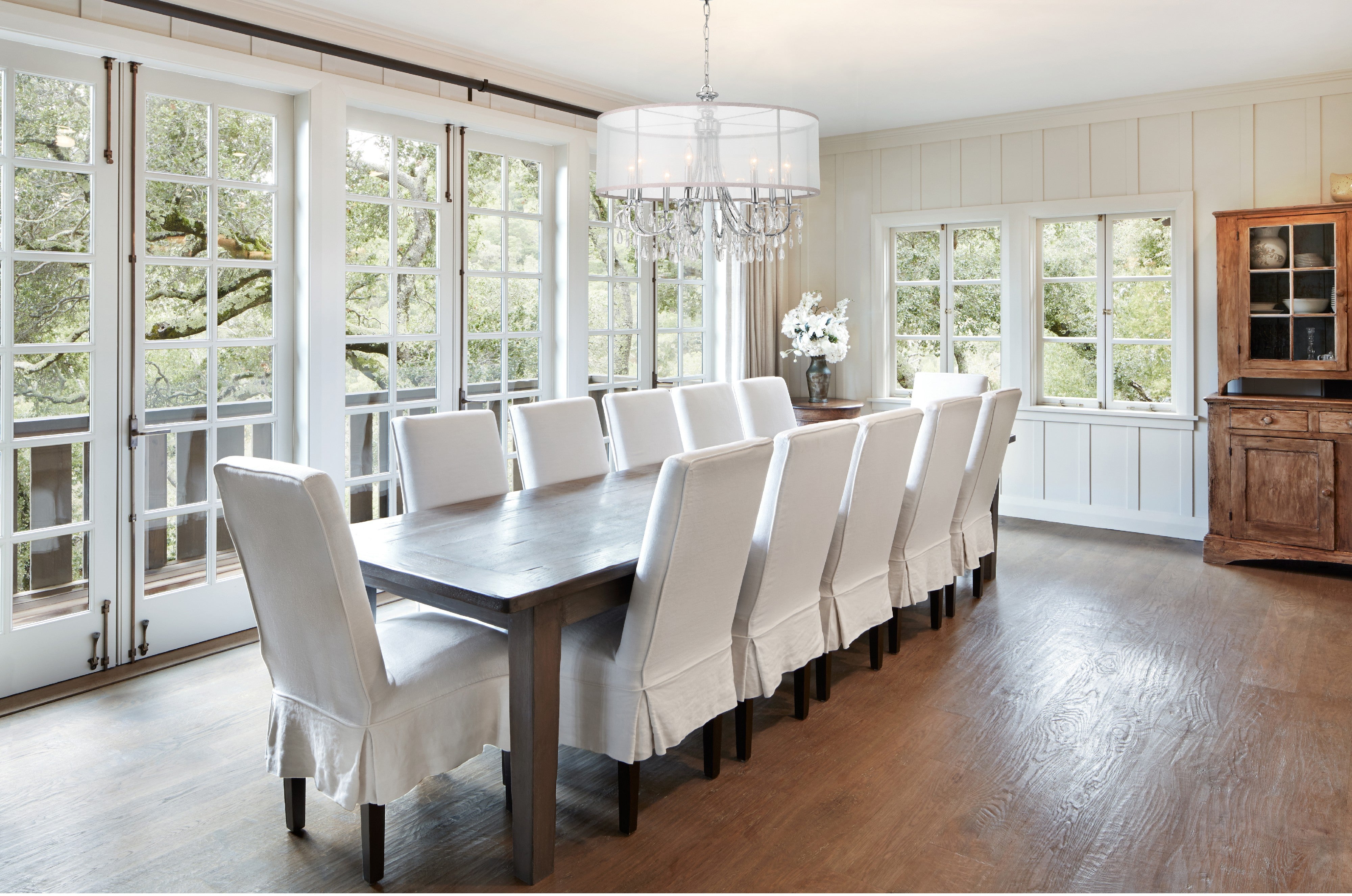 Crystorama Hampton 5628-CH – 32 Inch – 8 Light – Chandelier – Polished Chrome – Damp Rated