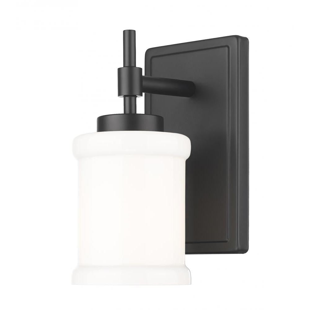 1 Light Wall Sconce-Gloss Opal