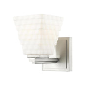 1 Light Wall Sconce-Matte Opal