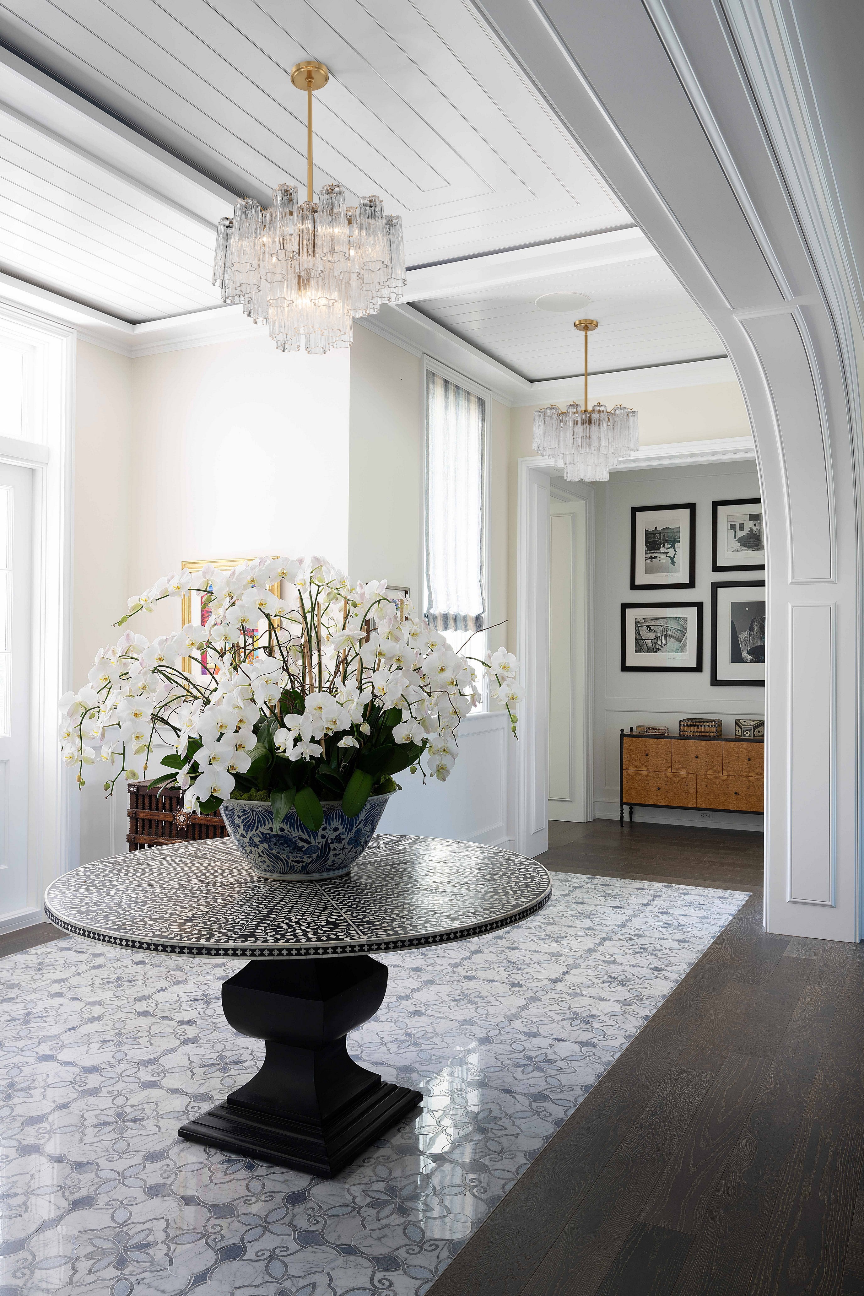 Crystorama Addis ADD-308-AG-CL – 22 Inch – 9 Light – Chandelier – Aged Brass – Dry Rated