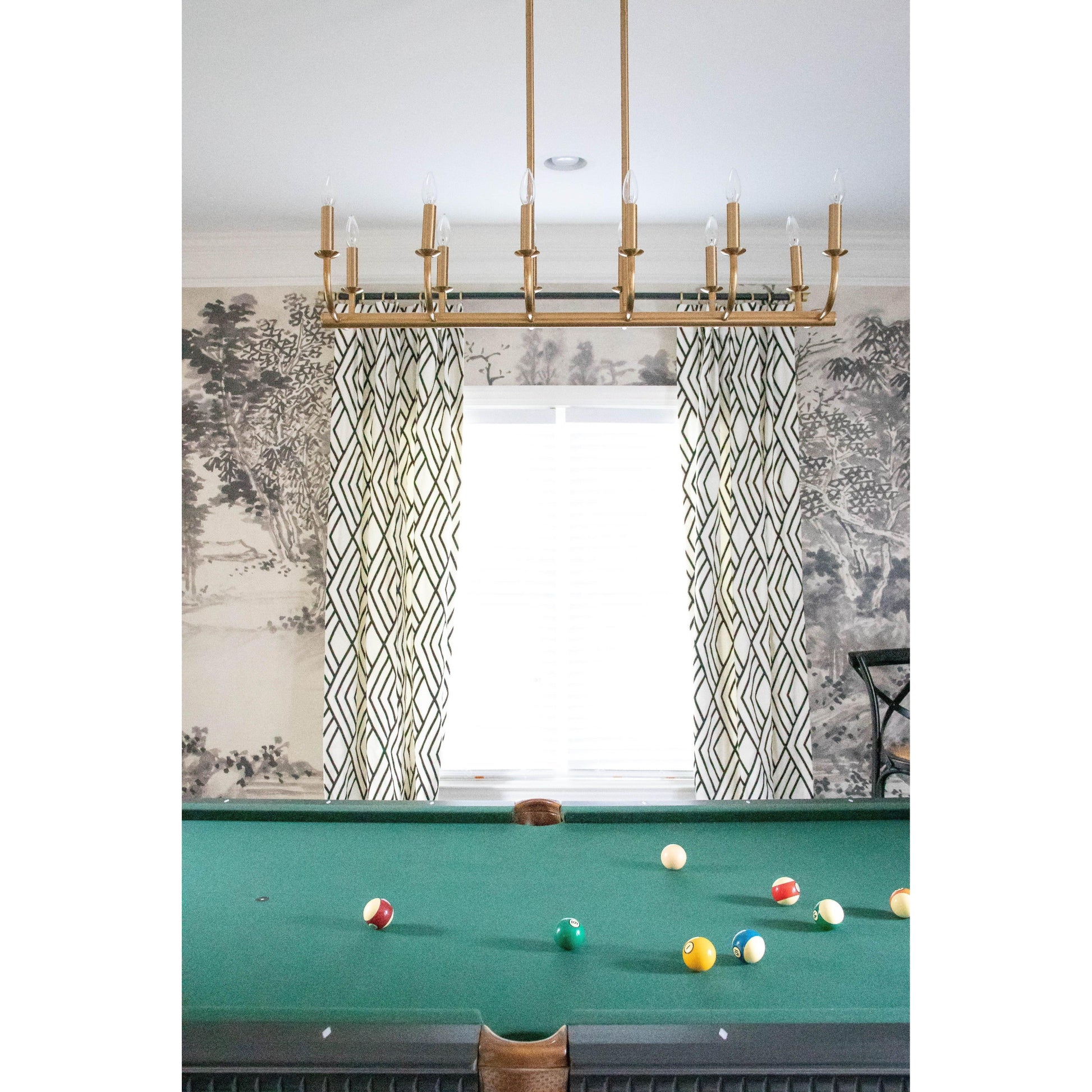 Crystorama Bailey BAI-A2112-AG – 42 Inch – 12 Light – Chandelier – Aged Brass – Dry Rated