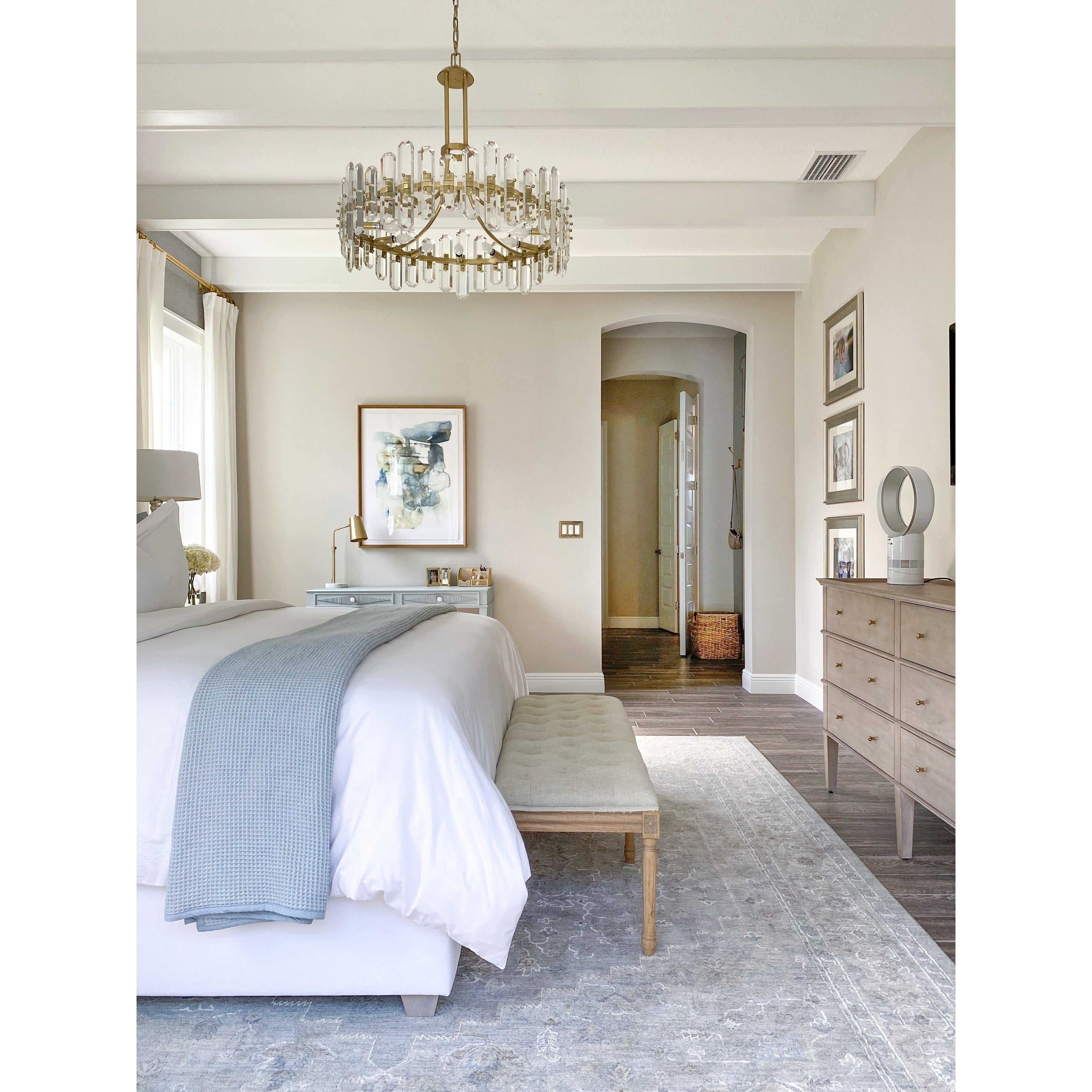 Crystorama Bolton BOL-8889-AG – 31 Inch – 12 Light – Chandelier – Aged Brass – Dry Rated