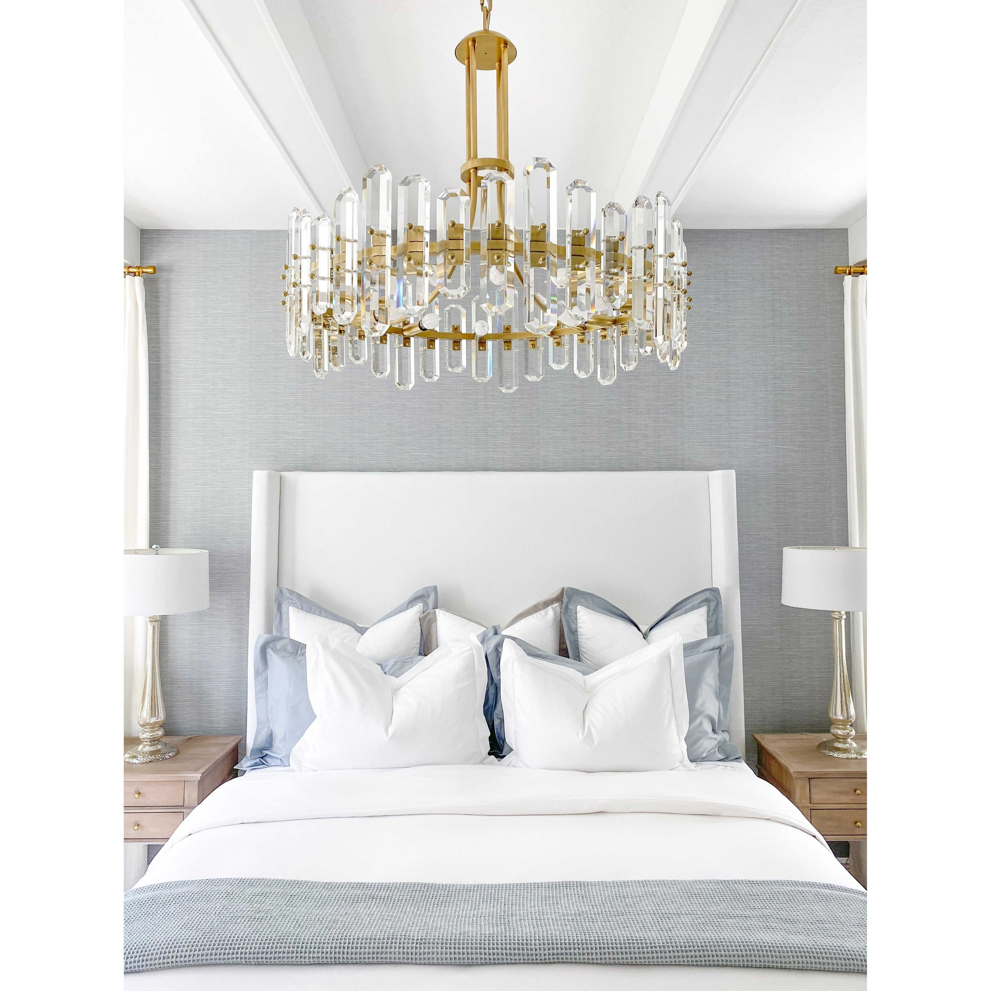 Crystorama Bolton BOL-8889-AG – 31 Inch – 12 Light – Chandelier – Aged Brass – Dry Rated