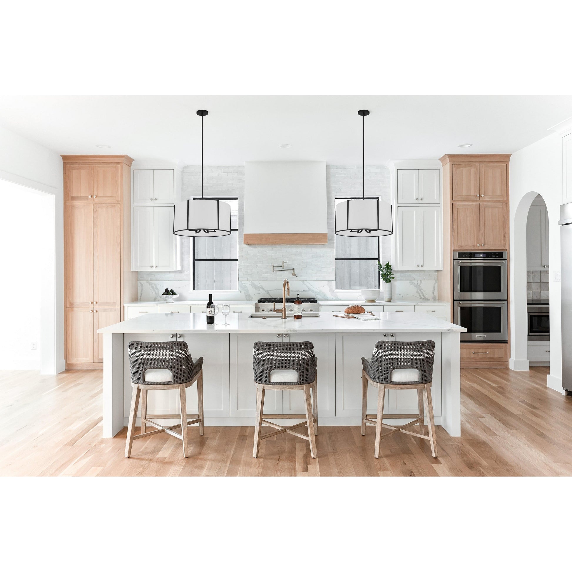 Crystorama Carlyn CAR-9206-BK – 24 Inch – 6 Light – Chandelier – Black – Dry Rated