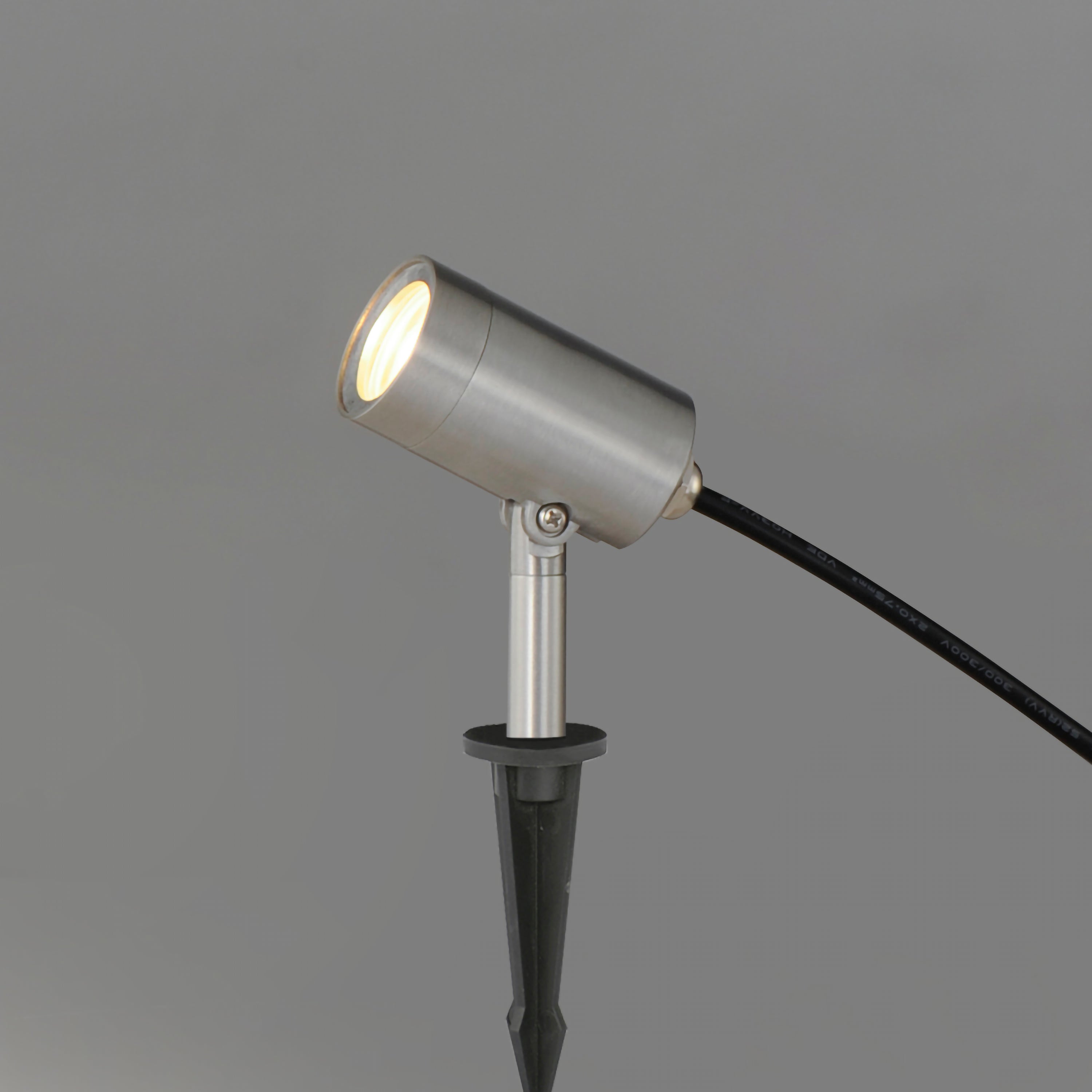 Alumilux Landscape 2.25 Inch Outdoor Pathway Light – Satin Aluminum – E41351-SA