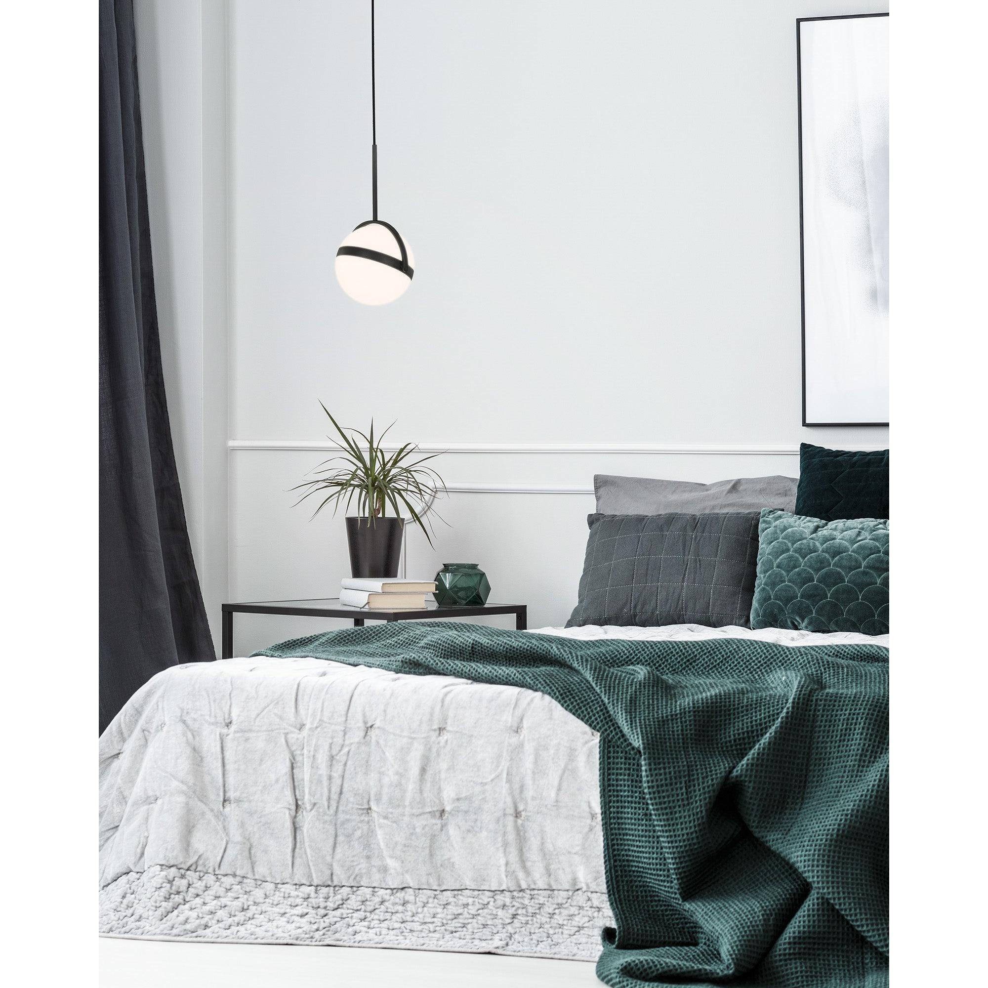 Globo 7-in Matte Black LED Pendant