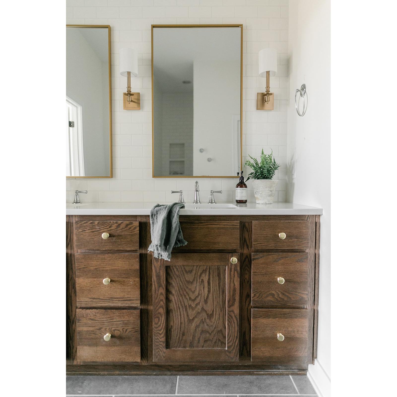 Crystorama Lloyd LLO-481-AG – 4.5 Inch – 1 Light – Sconce – Aged Brass – Damp Rated