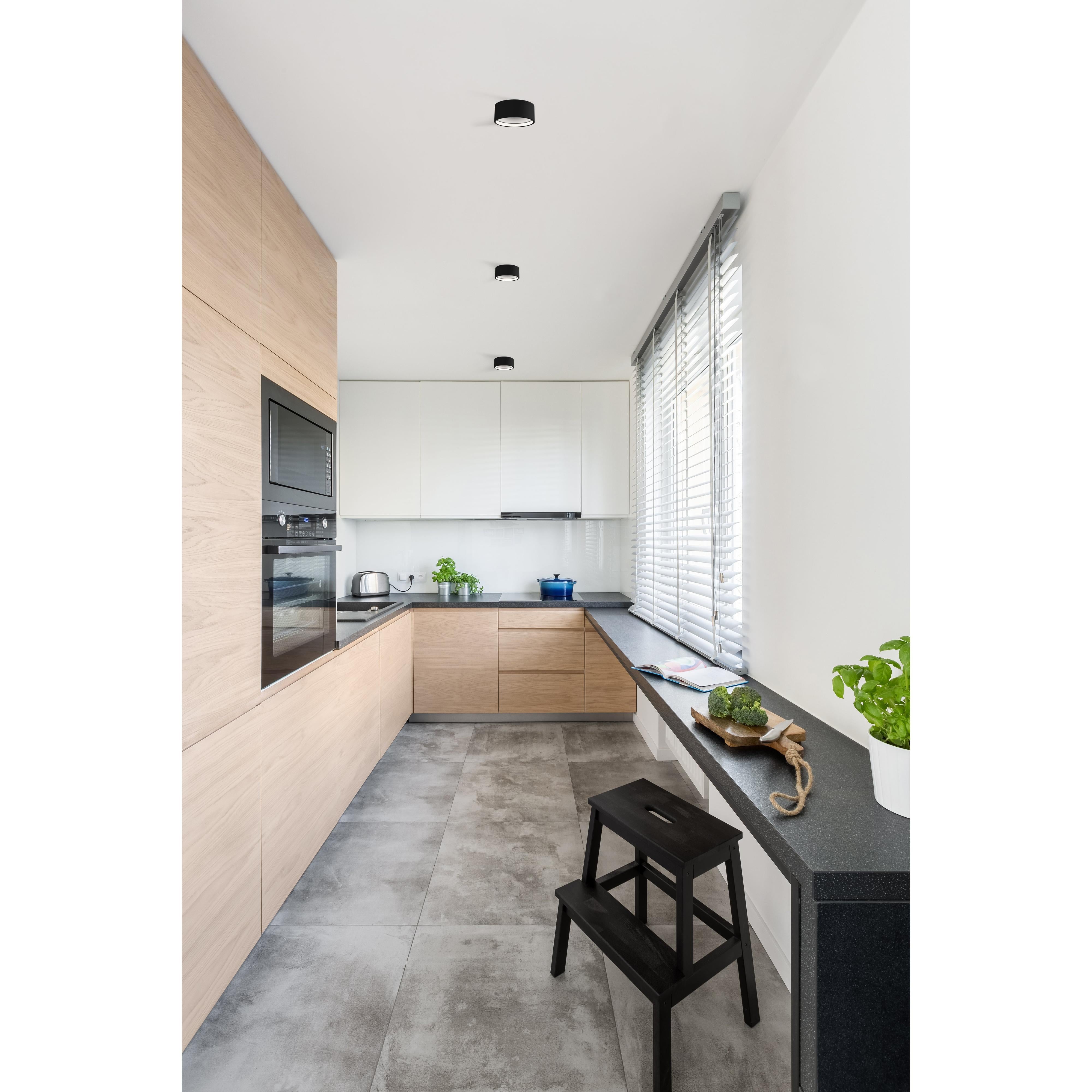 Lucci 5-in Black LED Flush Mount