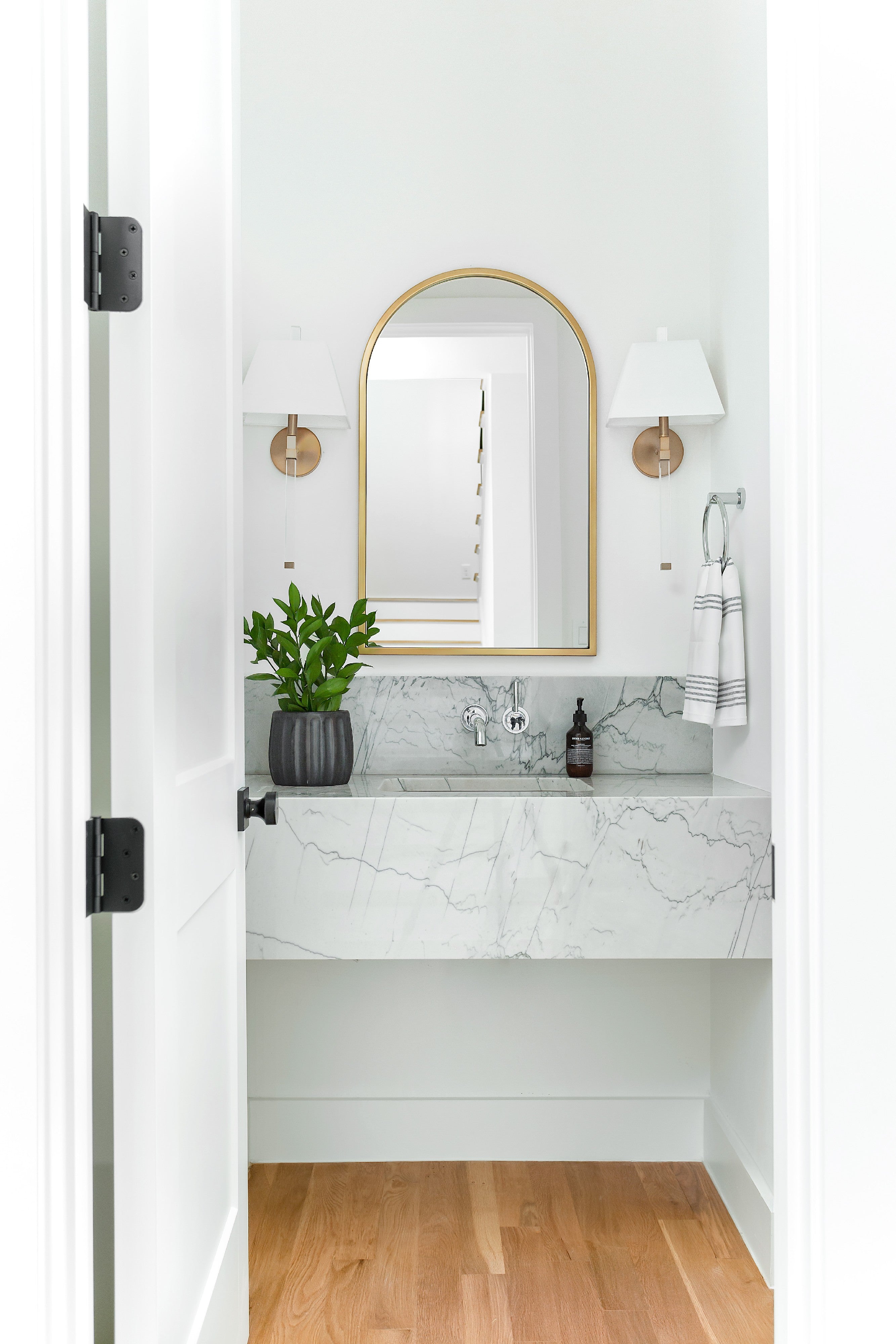 Crystorama Renee REN-261-AG – 10 Inch – 1 Light – Sconce – Aged Brass – Damp Rated