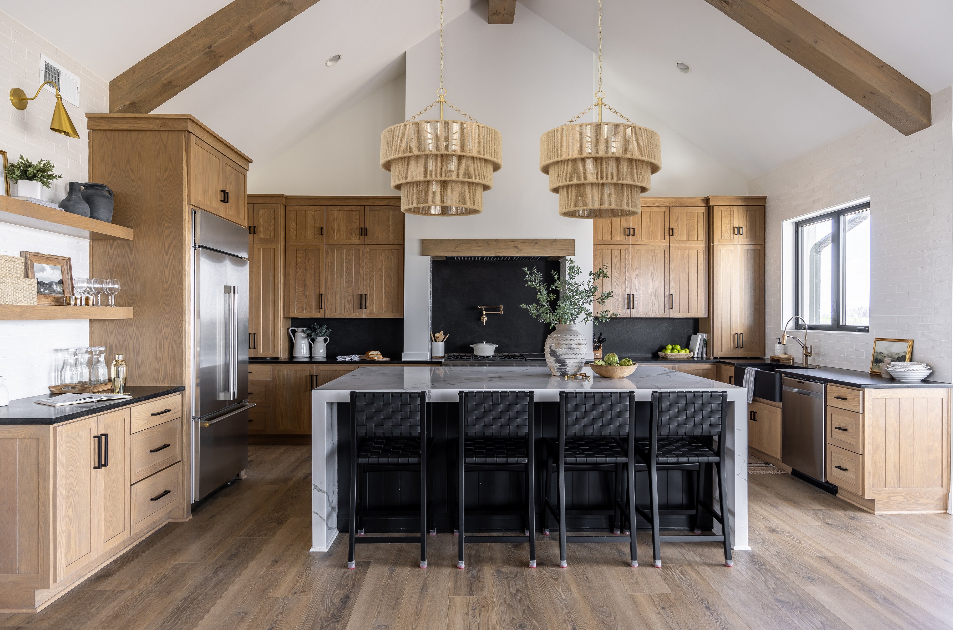 Crystorama Shyla SHY-10907-SG – 24 Inch – 10 Light – Chandelier – Soft Gold – Damp Rated