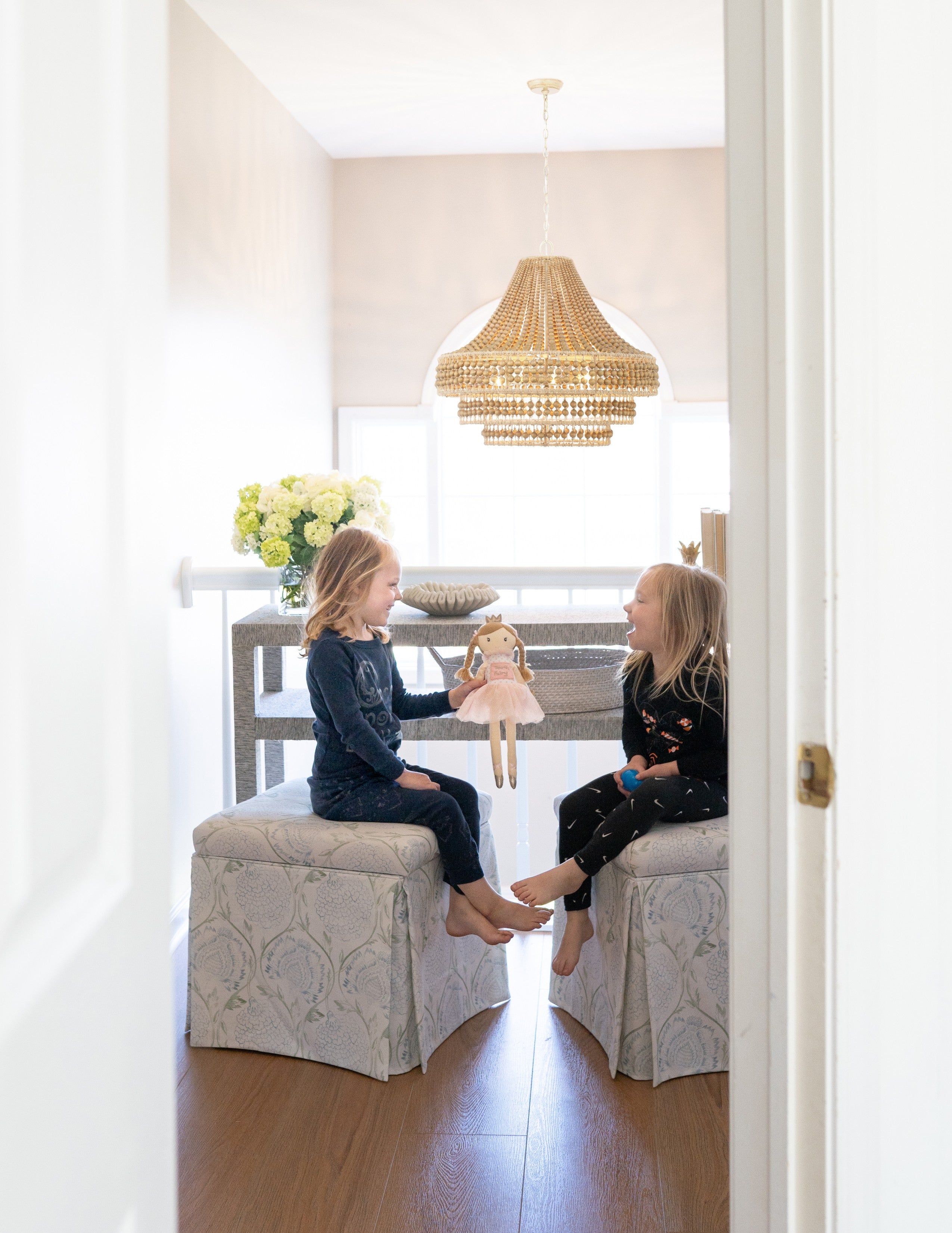 Crystorama Silas SIL-B6008-BS – 30 Inch – 8 Light – Chandelier – Burnished Silver – Damp Rated