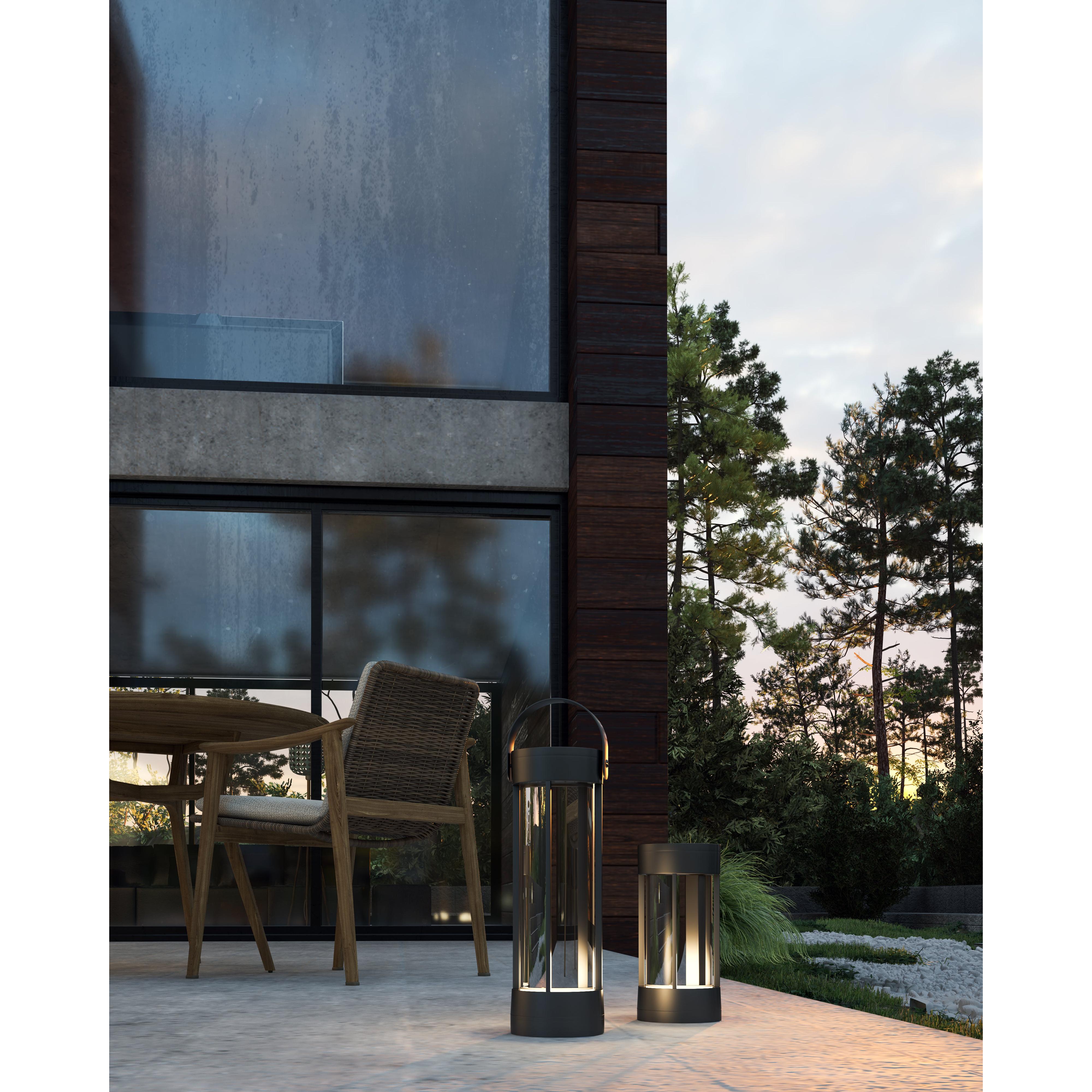 Suara Solar Rechargeable Portable Exterior LED Table Lamp - 14-in Black