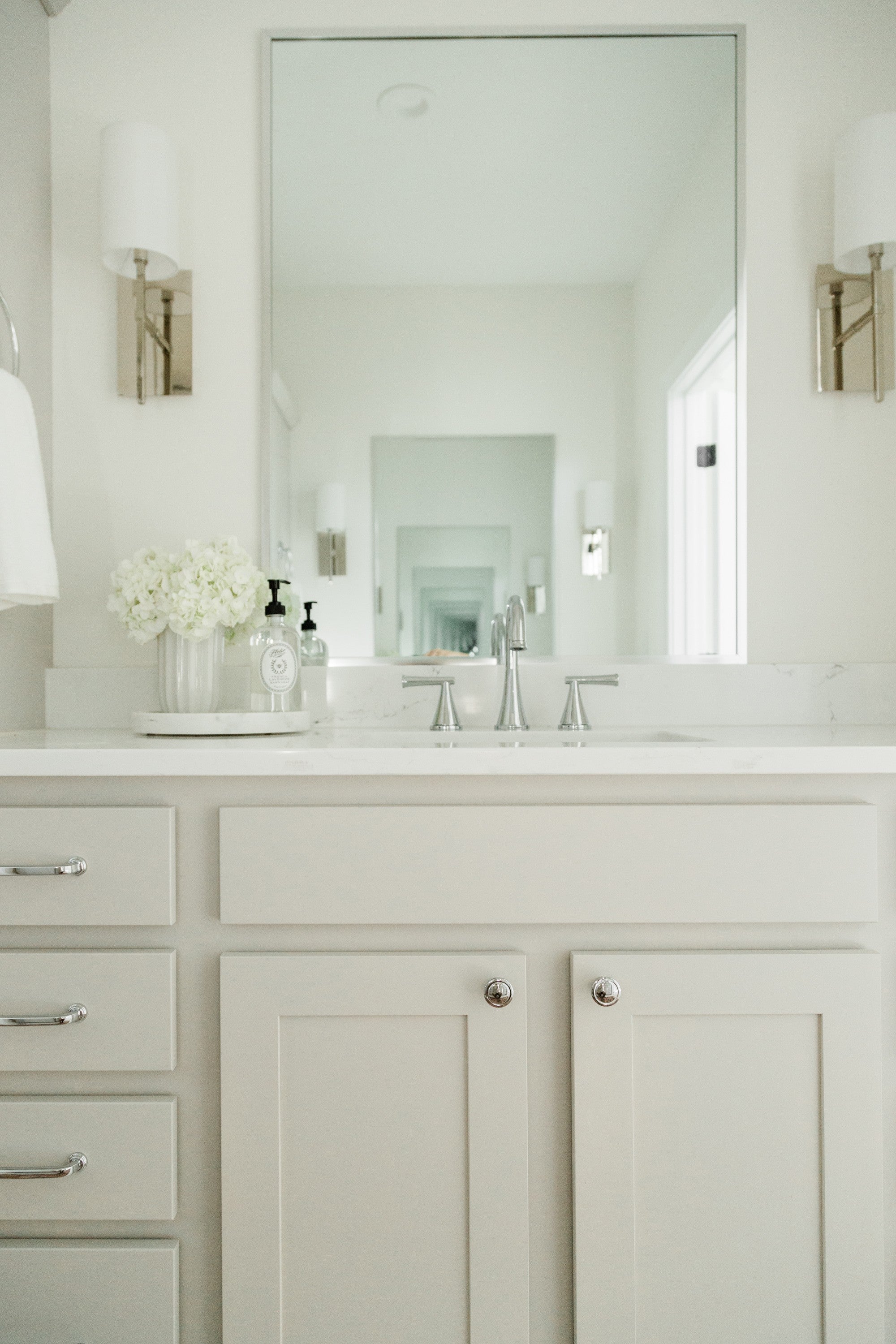 Crystorama Veronica VER-241-PN – 5 Inch – 1 Light – Sconce – Polished Nickel – Damp Rated