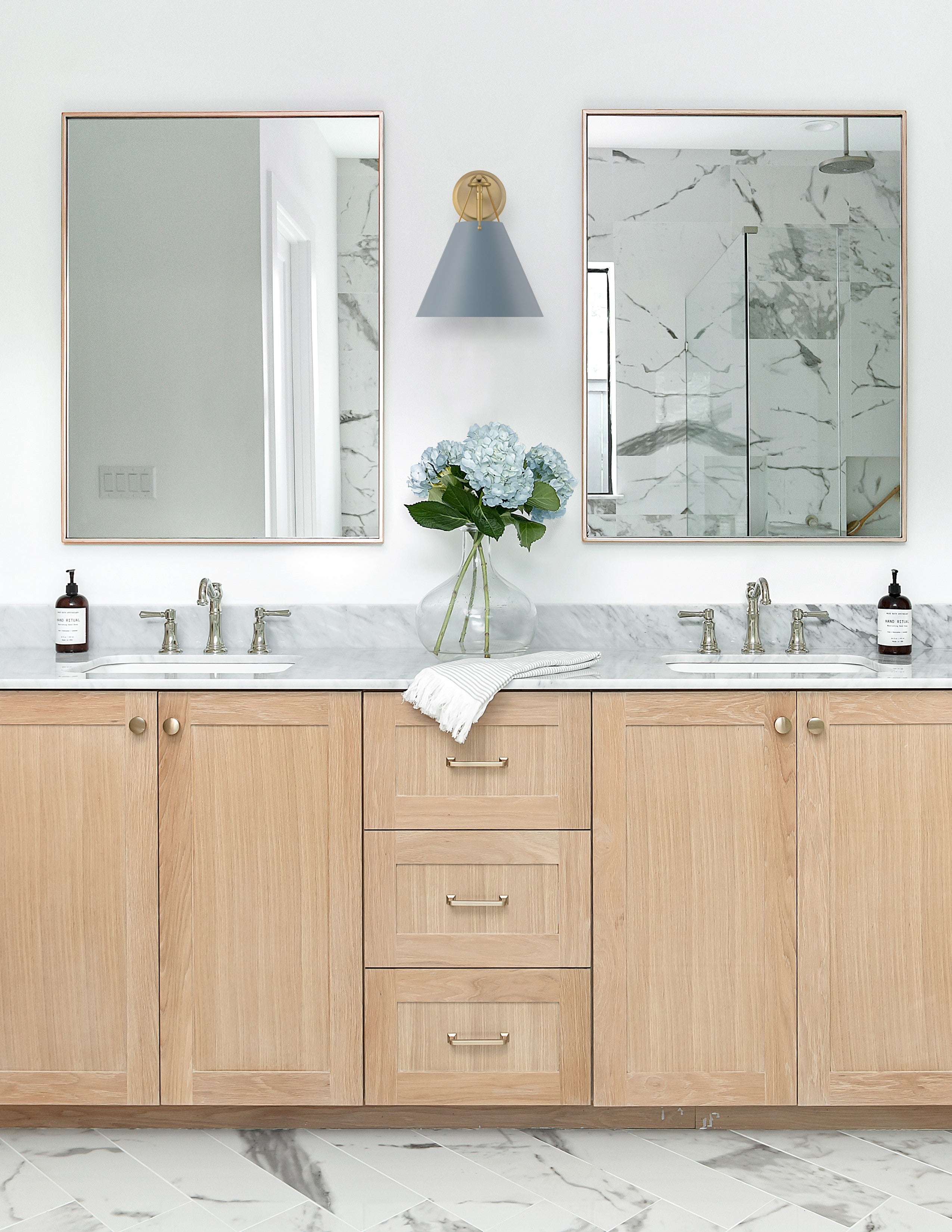 Crystorama Xavier XAV-B8311-VG-BL – 10 Inch – 1 Light – Sconce – Vibrant Gold – Damp Rated