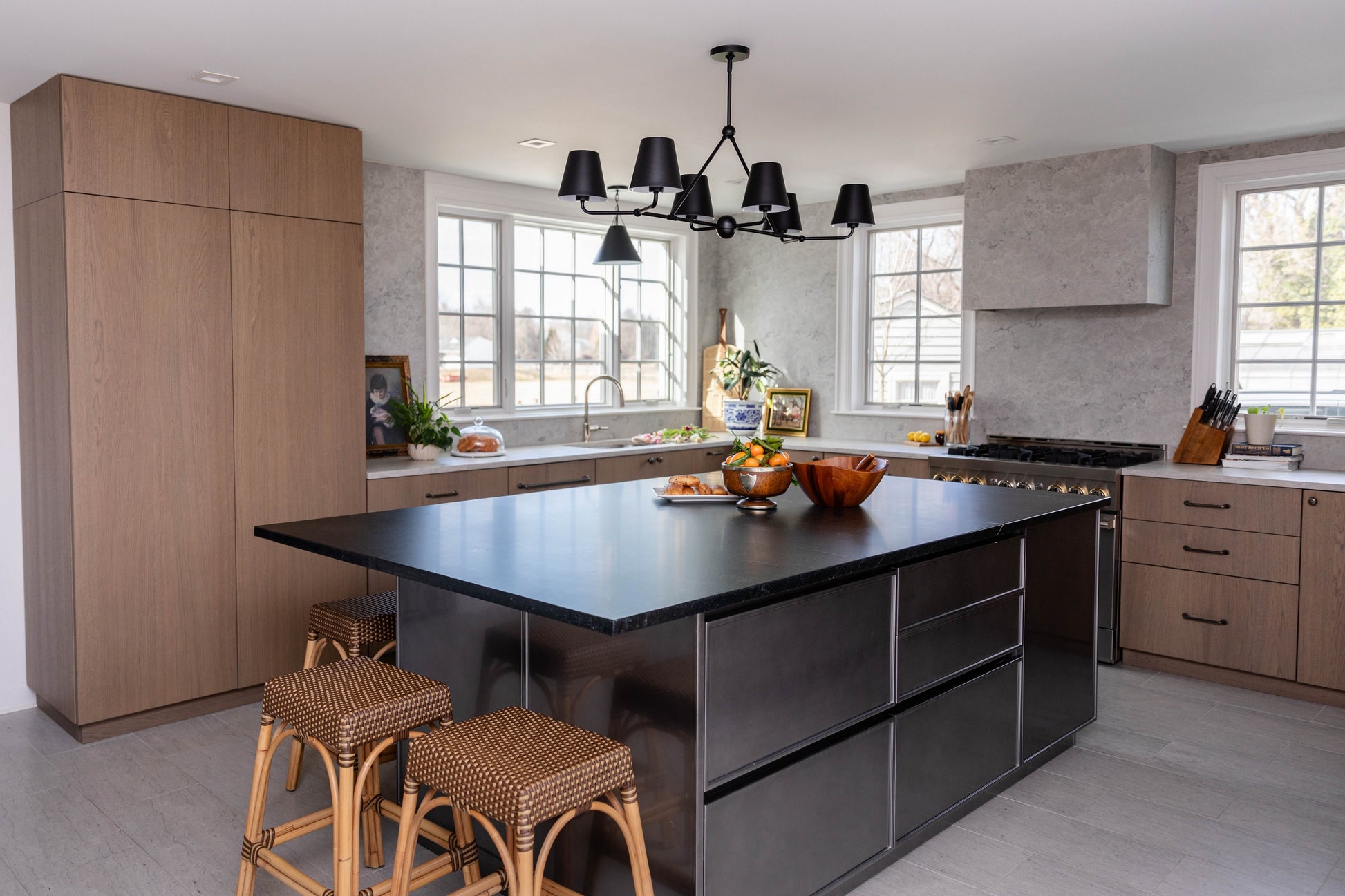 Crystorama Xavier XAV-B9306-MK – 46 Inch – 6 Light – Chandelier – Matte Black – Damp Rated