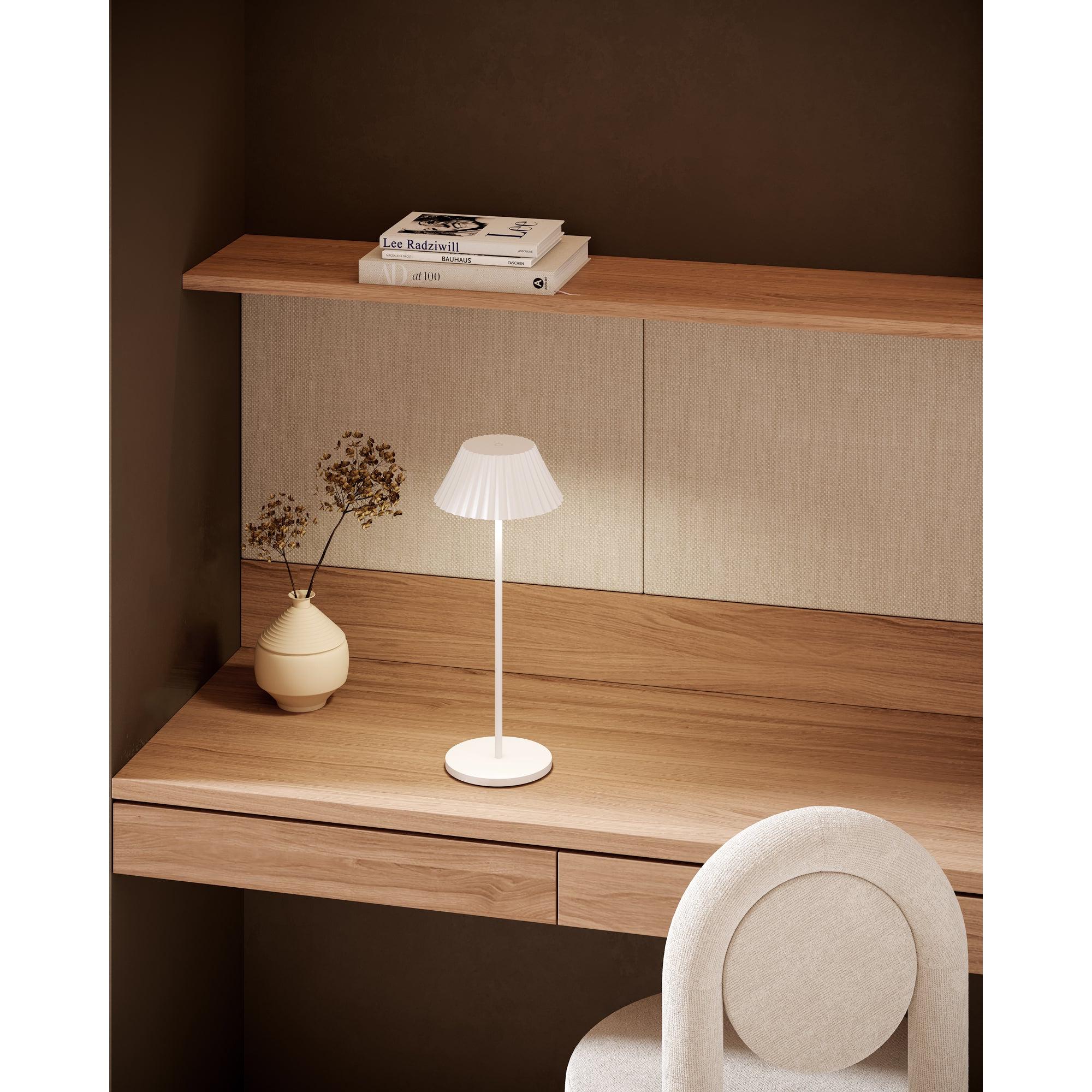 Zola 6-in White LED Table Lamp