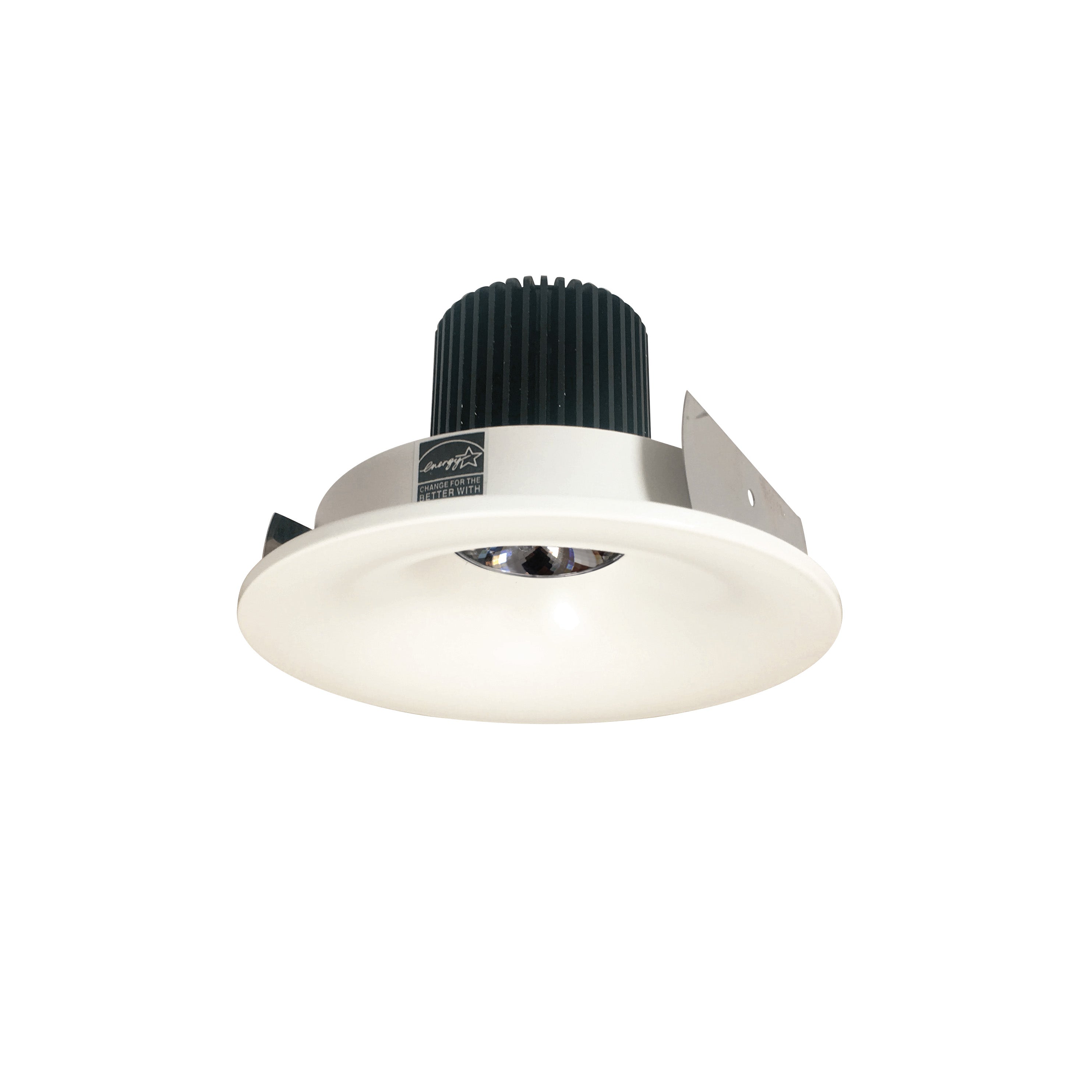 Nora Lighting 4" Iolite LED Round Bullnose, 10-Degree Optic, 950lm / 12W, 4000K, Warm White Finish – NIO-4RNB40QWW